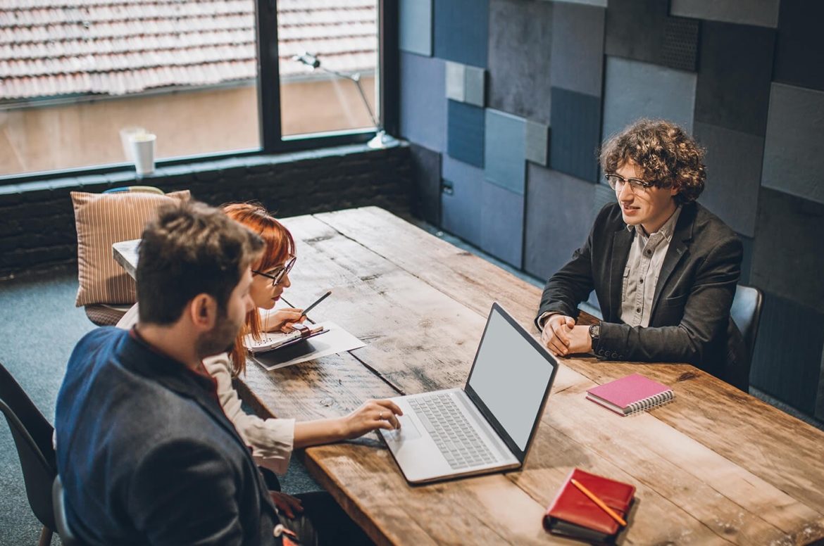 5 бесмислени прашања на кои не им е местото на интервју за работа