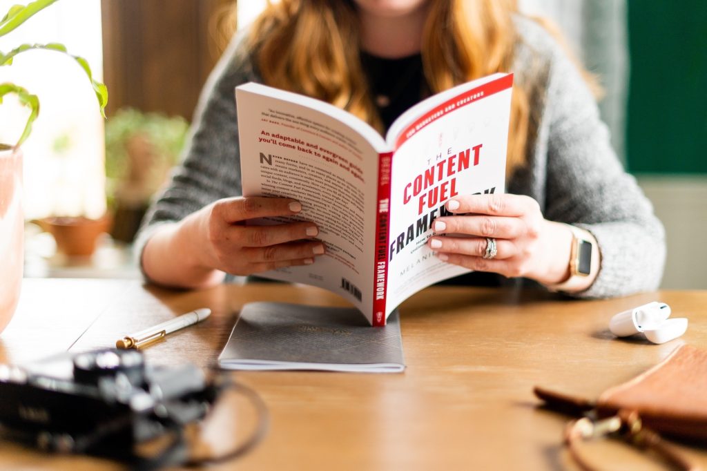 10 книги што секој HR професионалец треба да ги прочита